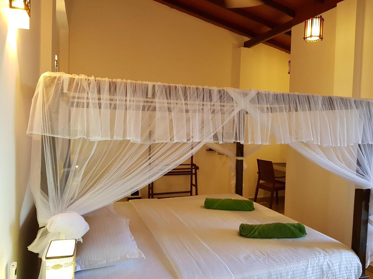 My Whales Guest House Banduramulla Exterior foto